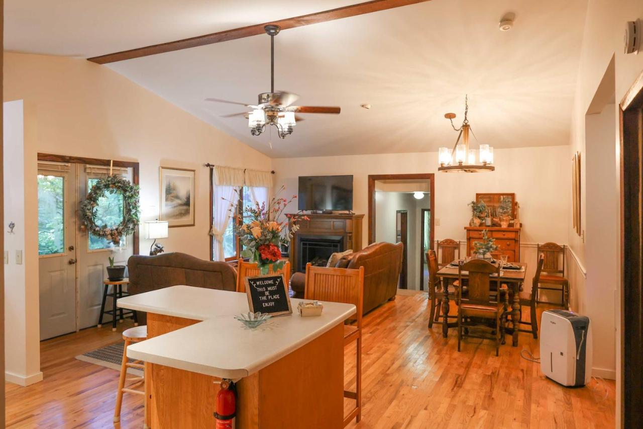 Cozy Whittier Home With Fire Pits Less Than 15 Mi To Hiking! Exterior photo
